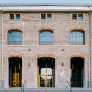 Entrée du Kornhaus Romanshorn avec façade historique
