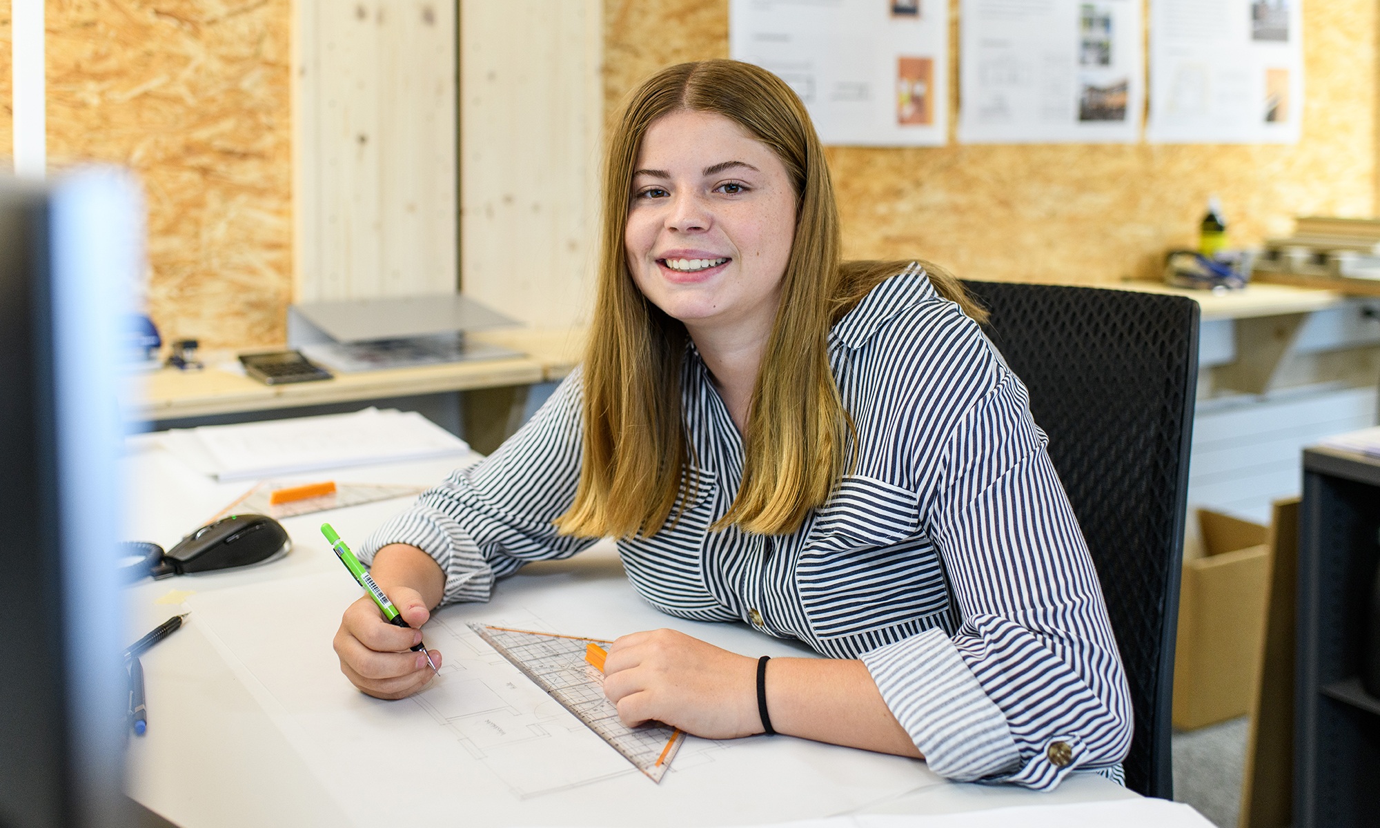 Portrait of a trainee draughtswoman specialising in architecture at the Lehmann Group