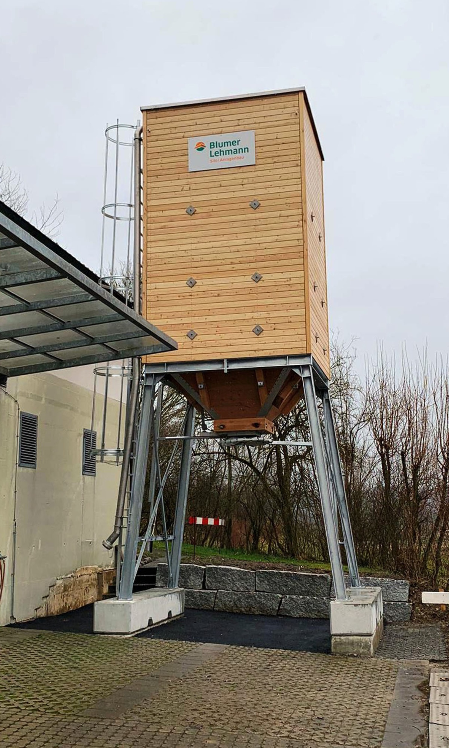 Small timber silo 30m3 in Wil ZH