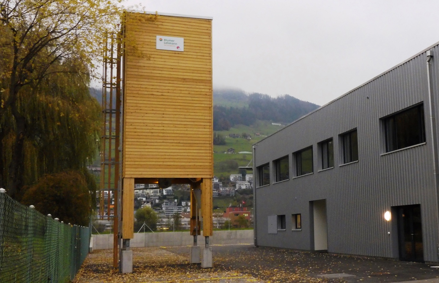 Square-shaped wooden salt silo with a volume of 60m3 for grit in the municipality of Buochs