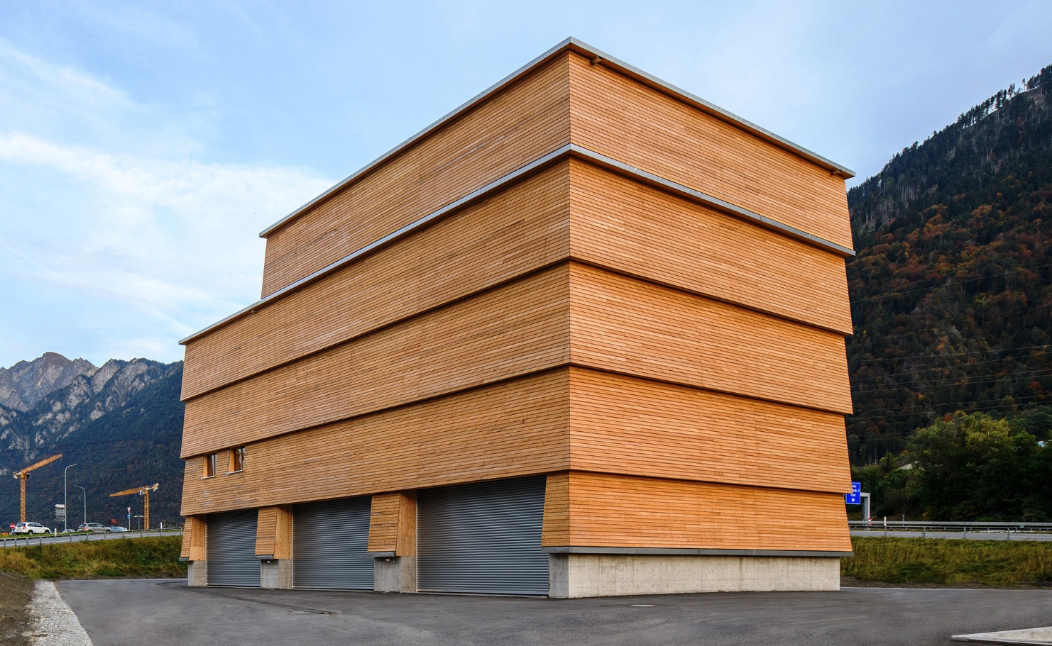 La plus grande installation de silos modulaires en bois avec un volume de stockage de 2'300m3 de sel à Coire