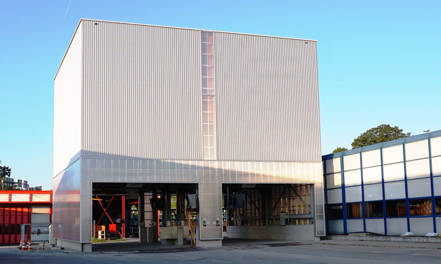 Installation de silo modulaires d'un volume de 1'600m3 pour les matériaux d'épandage à Fribourg