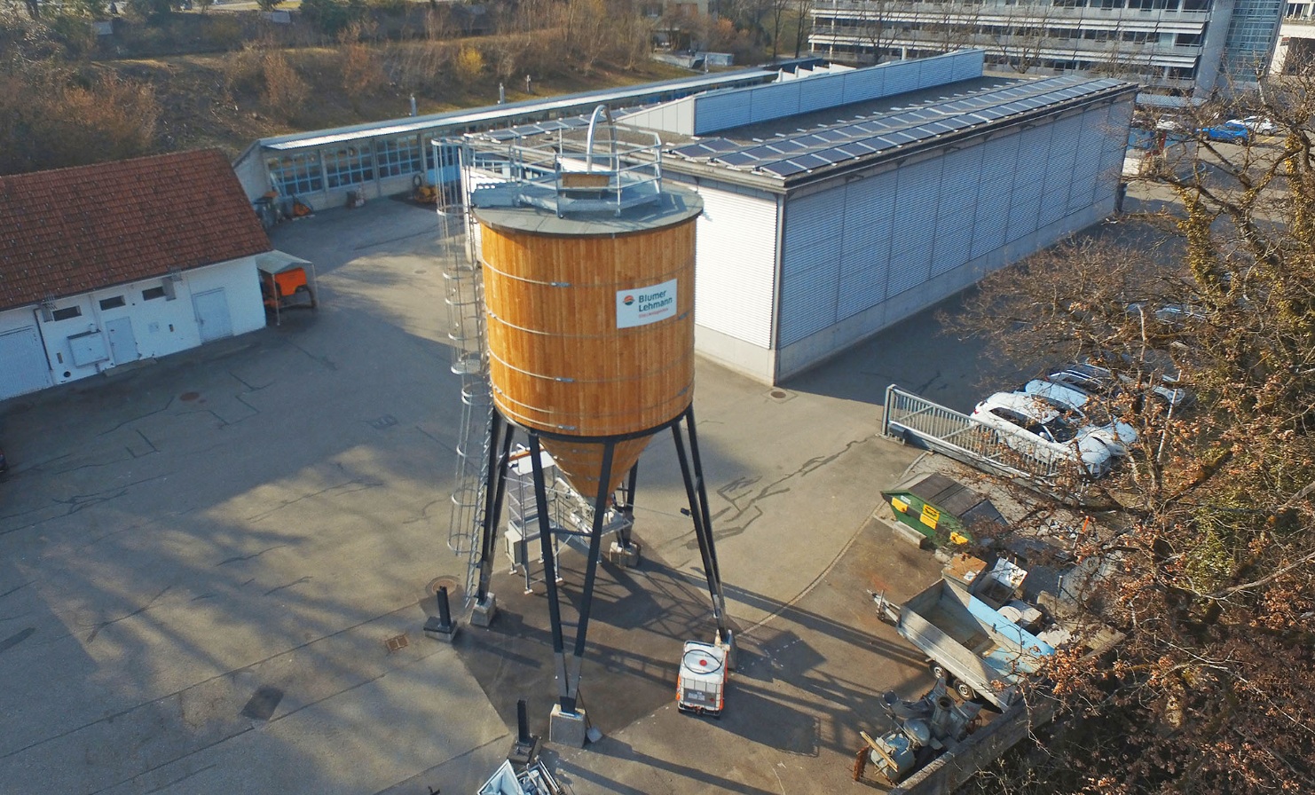 Round wood silo of the municipality of Rüti in Zurich with a capacity of 75m3