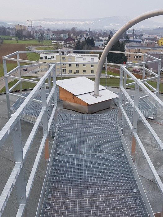 Hot-dip galvanised steel platform of the gritting silo in Bülach