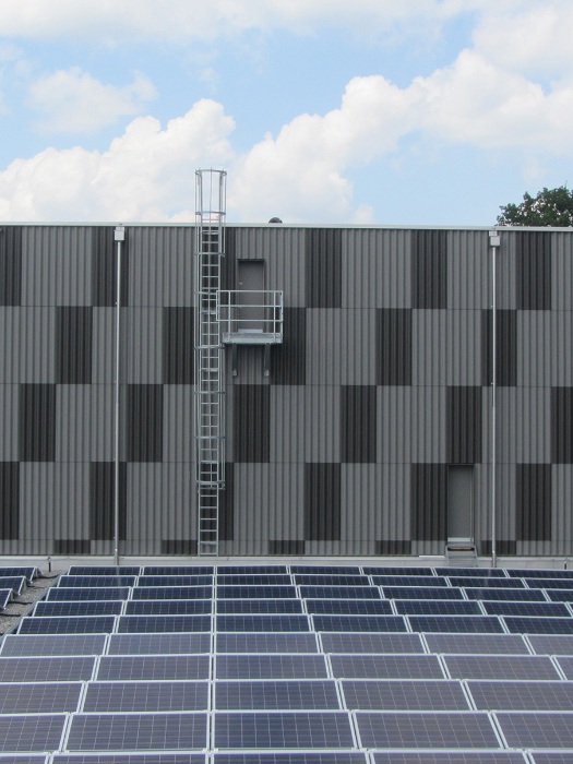 Double module silo with photovoltaic system in Münsingen Bern